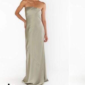 Wore once!! Perfect for wedding